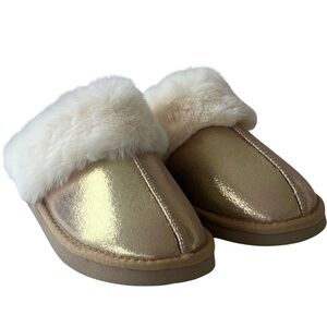 Loft Faux Fur Lined Slippers size M 7-8